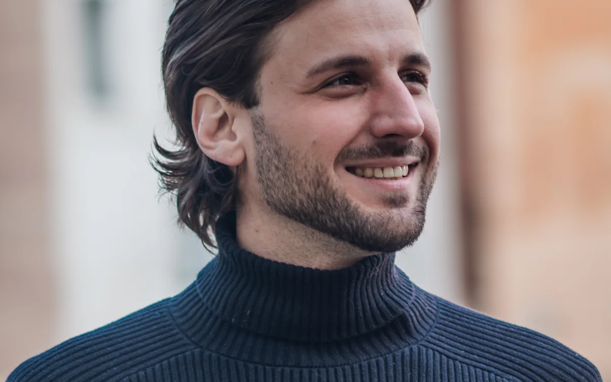 Andreas Wosika im ruhigen, wertschätzenden Coaching-Gespräch – Burnout-Coaching in Nürnberg, Schwabach und Wendelstein für Führungskräfte und Vielbeschäftigte auf dem Weg zurück in die eigene Kraft